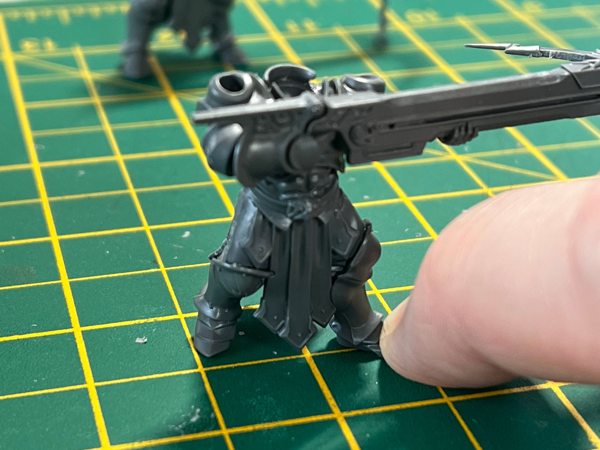 Building Vanguard Raptors with Longstrike Crossbows