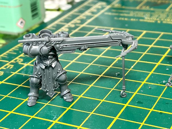 Building Vanguard Raptors with Longstrike Crossbows